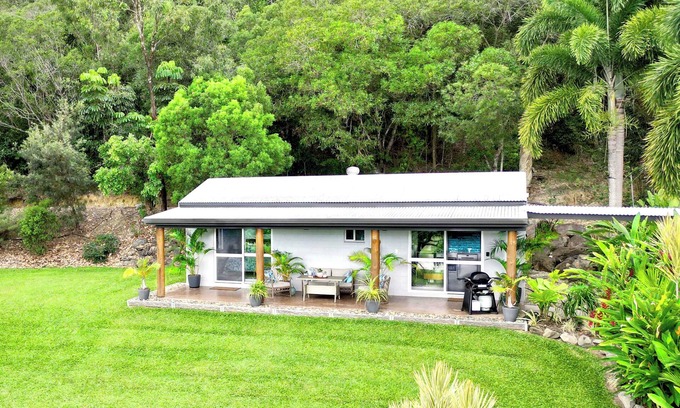 Mowbray Cottage | Port Douglas~Hidden Gem~Trezise Cottage in Mowbray