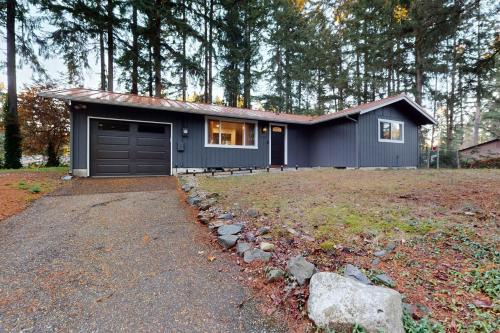 Port Orchard House | Port Orchard Retreat