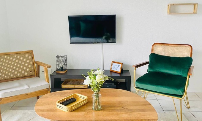 Coutras Apartment | Porte de Saint Emilion