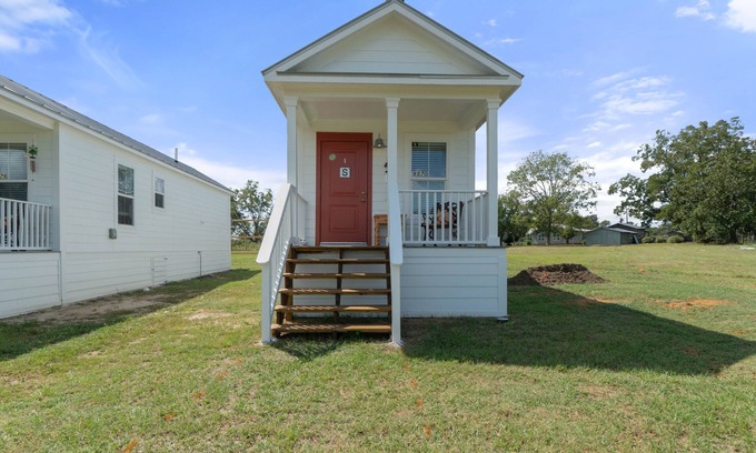 Laurel Hill House | Porter's Cottage.Tiny Home Located At Stillwater Ranch
