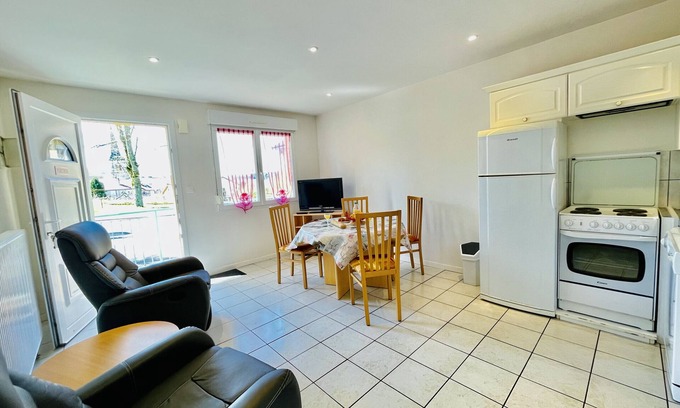 Forges-les-Bains Apartment | Porthos : Appartement à 300 mètres des thermes (Parking gratuit)