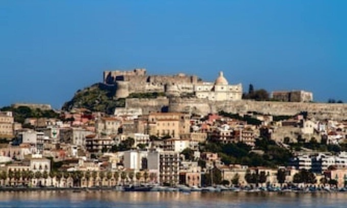 Milazzo Apartment | Portion of Villa overlooking the sea in the middle of a garden of ancient olive trees!