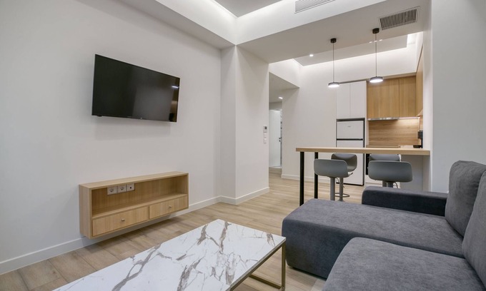 Piraeus Apartment | Porto Pireo 2bdrm apartment