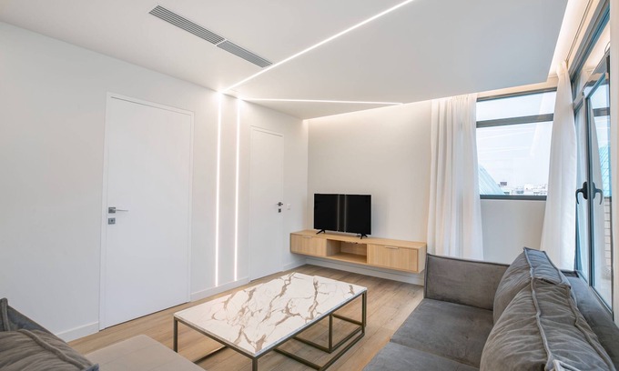 Piraeus Apartment | Porto Pireo 5th floor