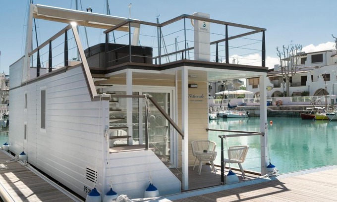Misano Adriatico Boat Rental | Portoverde Luxury Houseboat
