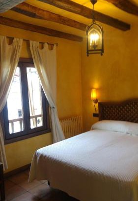 Valle De Villaverde Hotel | Posada Calera