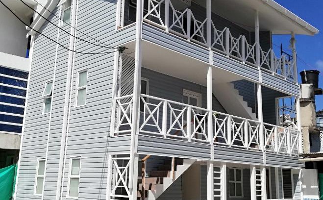 Punta Hansa Hotel | Posada Smith Town