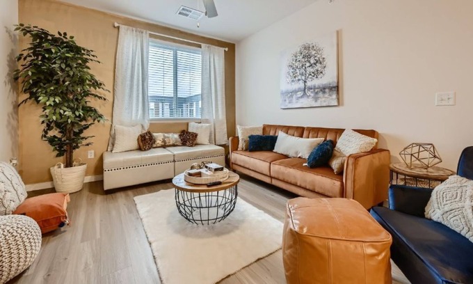 Downtown Baltimore Apartment | Posh Penthouse Inner Harbor::Family:Sports