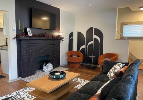 West Columbus House | Posh Princeton Pad