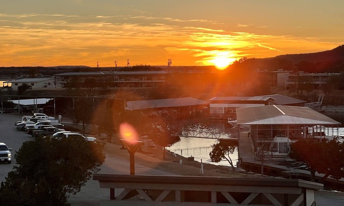 Graford Condo | Possum Kingdom Lake Luxury, Upgraded Lakefront Condo w Breathtaking Water View