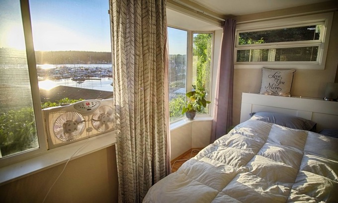 Poulsbo Apartment | Poulsbo Marina and Olympic Hideaway View