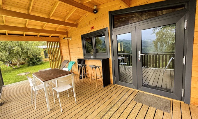 Neuveglise-sur-Truyere Ski Chalet | Pour les Curieux de L'insolite Nature