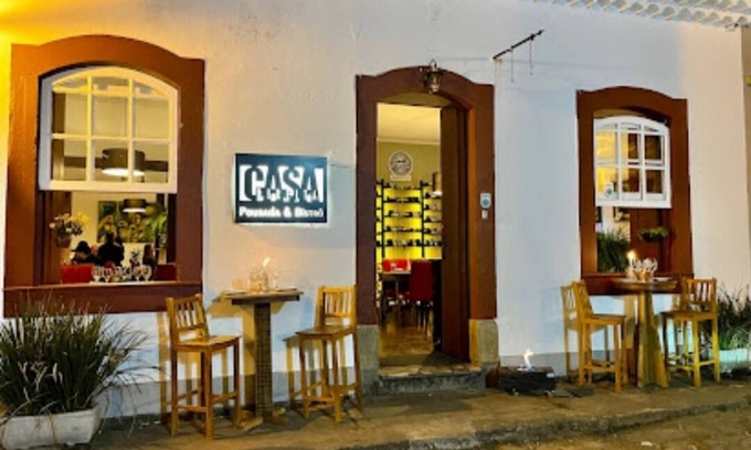 Tiradentes Villa | pousada e Bistrô casa direita