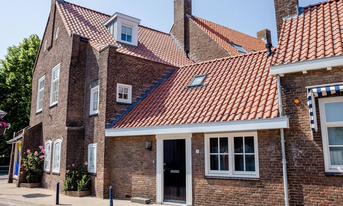 Yerseke Apartment | Prachtig 6-persoons Appartement in het Bruisende Centrum van Yerseke!