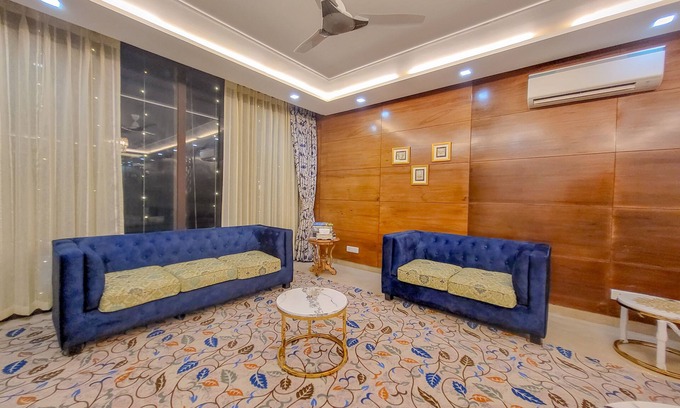 Gurugram Apartment | Pratishtha 4BHK, DLF Phase 1, Gurgaon