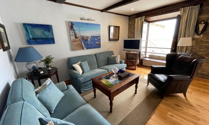 Luarca Apartment | Preciosa y acogedora vivienda junto al puerto de Luarca