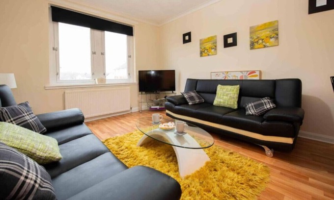 Motherwell Apartment | Premier - Chapel Street Apart