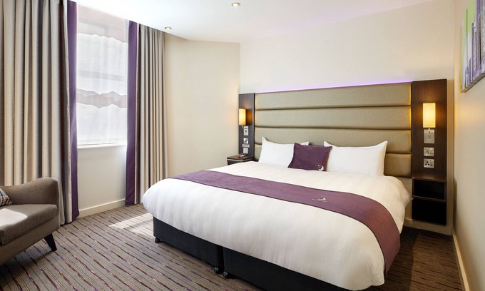 Blackpool Hotel | Premier Inn Blackpool Airport