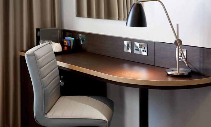 Newham Hotel | Premier Inn London Beckton