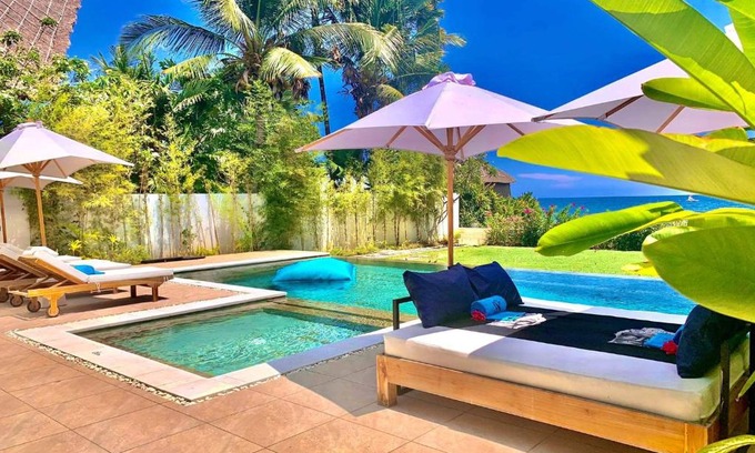 Lokapaksa Villa | Premium Beachfront Villa Serenity