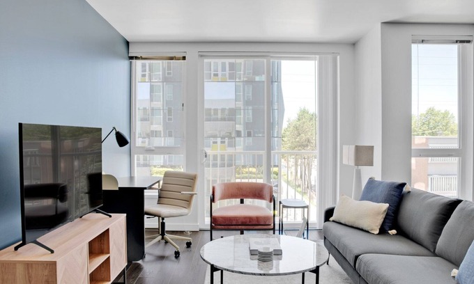 Wilburton Apartment | Premium Bellevue 1BR w/Gym & W/D, near Spring District, by Blueground