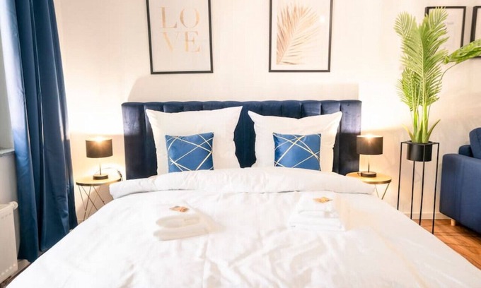 Mannheim Apartment | Premium Studio 1 Min to HBF