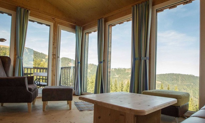Untergreutschach Ski Chalet | Pretty Chalet in Bad St Leonhard near Klippitztörl Ski Area