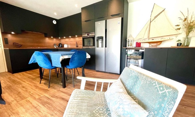 Roscoff Apartment | Pretty flat in the centre of Roscoff