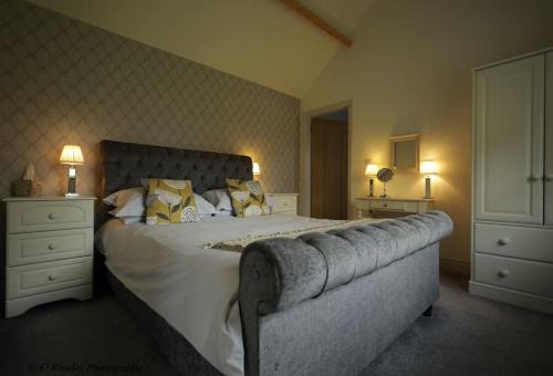 Alne House | Pretty Garden Cottage