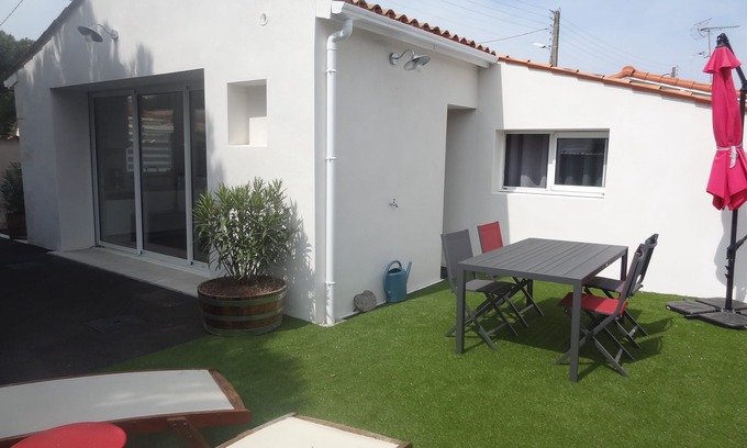 La Tremblade House | Pretty little house in La Tremblade