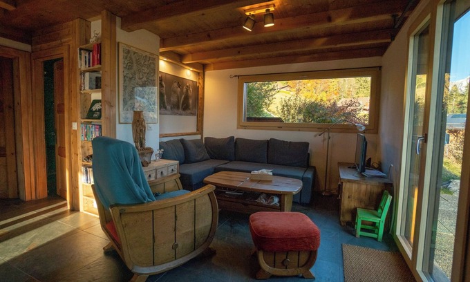 Barboleusaz Ski Chalet | Pretty renovated chalet located below the Barboleuse, in Gryon in a quiet location surrounded by gre