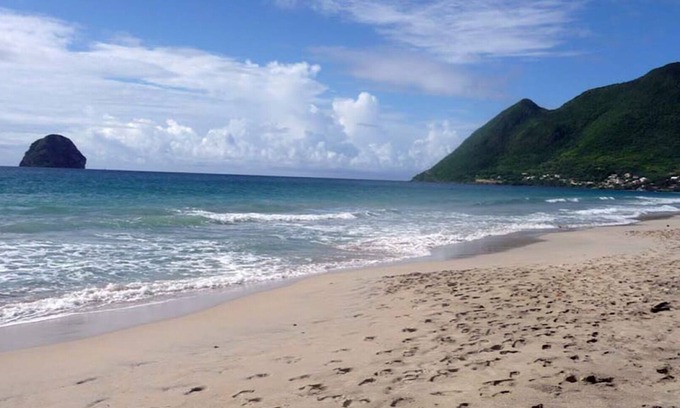 Tartane Apartment | Pretty studio fully equipped, well located, full benefits.