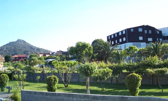Salcidos Apartment | PRICE MADNESS IN THE RIAS BAJAS: APARTMENT FOR 4 WITH PARKING AND SWIMMING POOL.