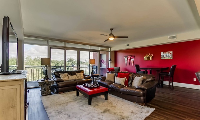 Tuscaloosa Condo | PRICE REDUCTION! Home Games on Sept 6 and Nov 22!