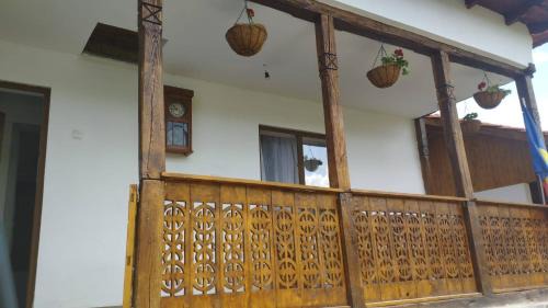 Stoenesti House | PRIDVOR de STOENESTI
