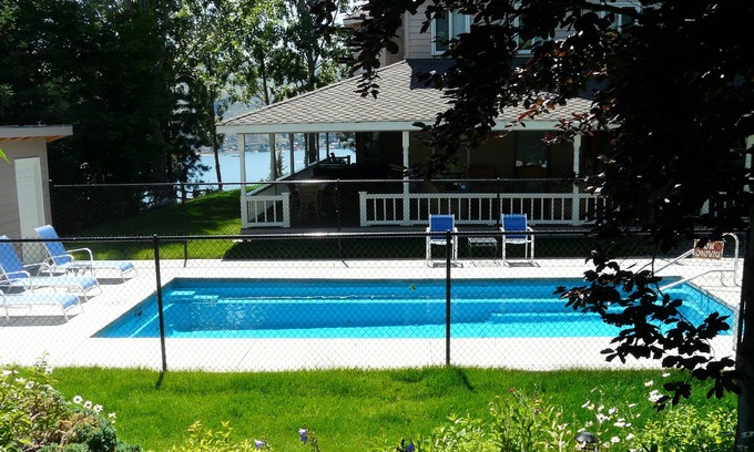 Chelan House | Prime Chelan location w/Commanding View, 85 degree pool, close to Golf Course