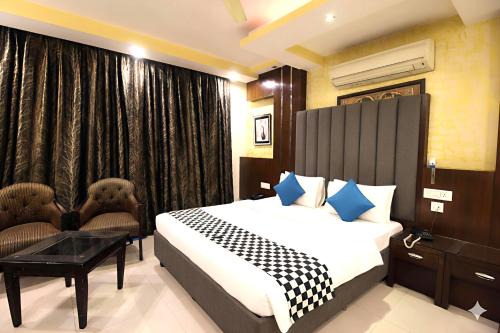 Paharganj Hotel | Prime Hotel Stars View 'Near RK ashram metro' 5 min from New Delhi railway station
