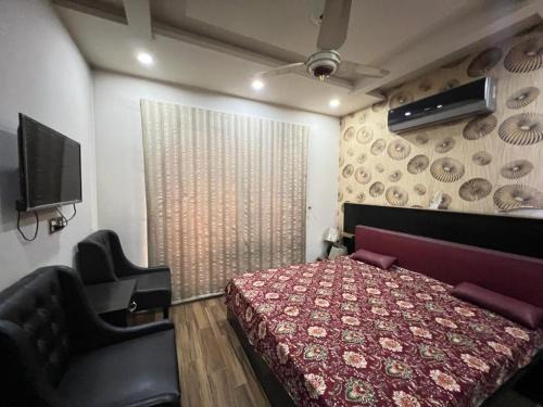 Punjab Apartment | Prime Plaza