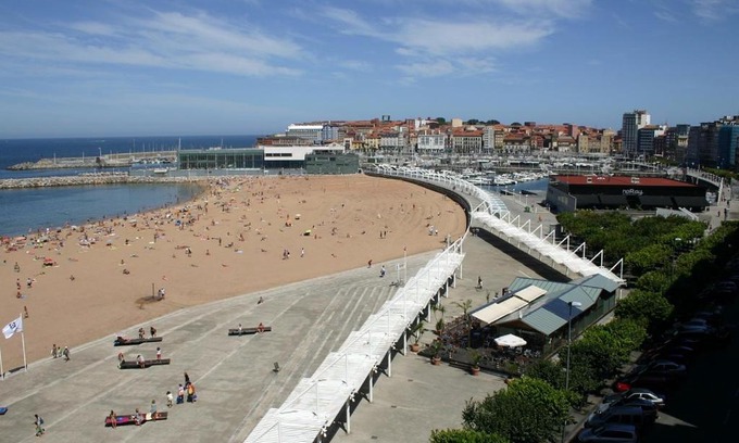 Distrito Oeste Apartment | PRIMERA LÍNEA PLAYA+PARKING GRATIS