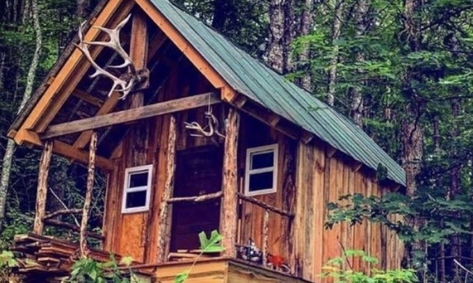 Clyde Cabin | Primitive Cabin and Hot Tub Pavilion