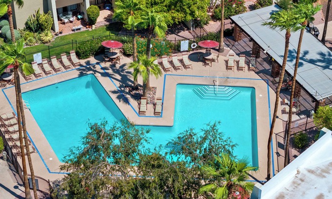 South Scottsdale Apartment | Primo Scottsdale Location w Heated Pool