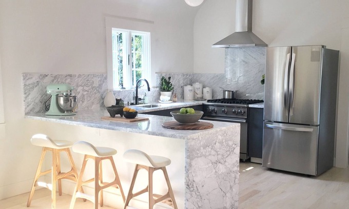 Elmwood House | Pristine, light-filled Scandinavian modern Berkeley cottage