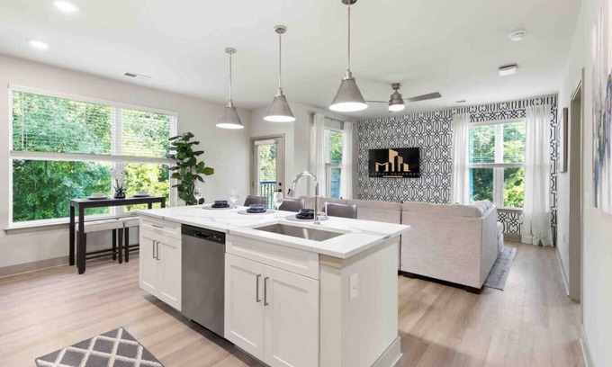 East Raleigh Apartment | Pristine Living 5 Min From Downtown