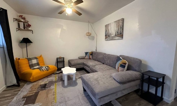 Olde Towne East House | Private 1 bed/1bath by Downtown Columbus, Arenas, & Hospitals