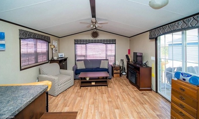 Niagara-on-the-Lake House | Private 2bdrm cottage in Vine Ridge Resort