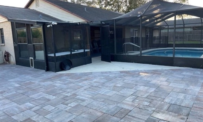 Zephyrhills House | Private 3Bed/3Bath Heated Pool Outdoor Entertainment
