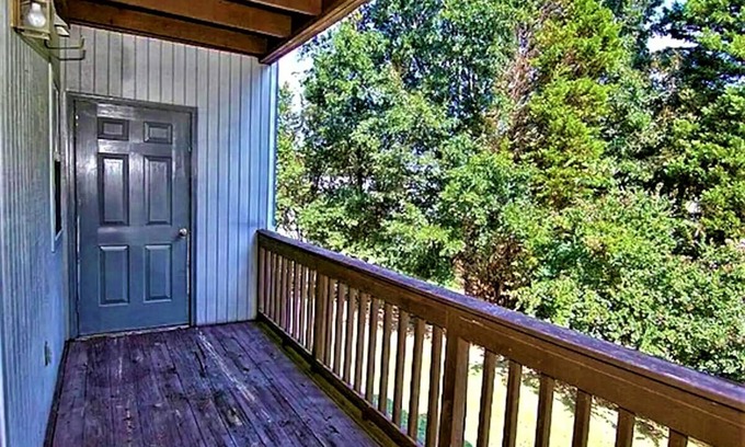 Clemmons Condo | Private, amazing 1-bedroom condo in central location