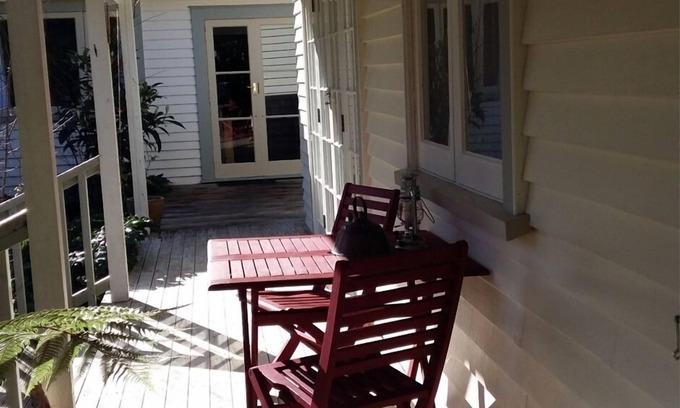 Tapu Cottage | Private and Peaceful Kingfisher Paradise Cottage