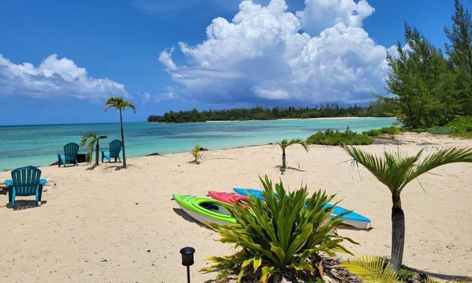 Morgan's Bluff House | PRIVATE and QUIET BEACH-FRONT property with Luxury Accommodations!