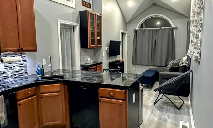 Cheektowaga Apartment | Private Apartment next to Airport!
